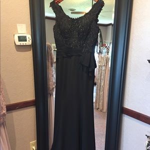 MGNY Bridal Boutique Gown with train, size 6